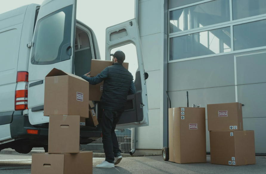 Adapting to Global Logistics Trends with Digital Supply Chain Platforms